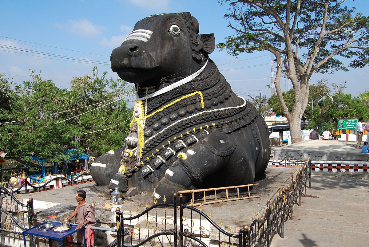 statue-of-Nandi