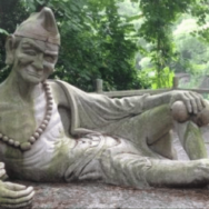 Mythlok - Ji Gong statue