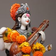 Mythlok - Saraswati figurine