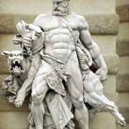 Mythlok - Cerberus sculpture