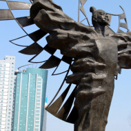 Mythlok - Lu Ban Statue