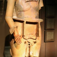 Mythlok - Xipe Totec statue