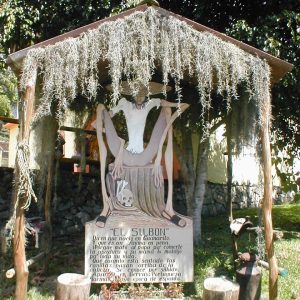 Statue dedicated to El Silbon