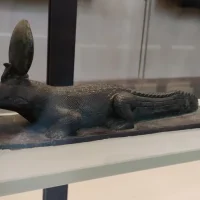 Mythlok - Petsuchos sculpture Sculpture of Egyptian crocodile Petsuchos