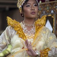 Mythlok - Thida cosplay An actor playing the role of the Burmese princess Thida