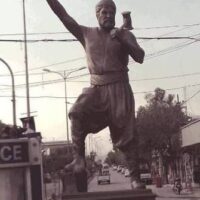 Mythlok - Kawe-y Asinger statue Statue of Kawe-y Asinger