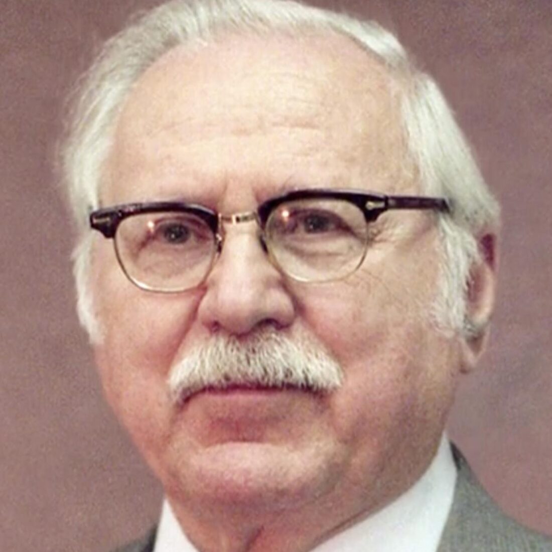 Image of the author Zecharia Sitchin