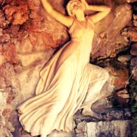 Mythlok - Echo statue Statue of the Greek nymph Echo